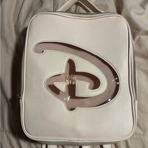 Lounge fly Disney backpack with pin